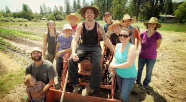 41FFE69BFDFD43B1BED802BD7B661565 Sierra Harvest Farm Crew